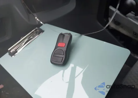 2004 Nissan Xterra Xe z USA, uszkodzony, nr VIN 5N1ED28Y74C651450